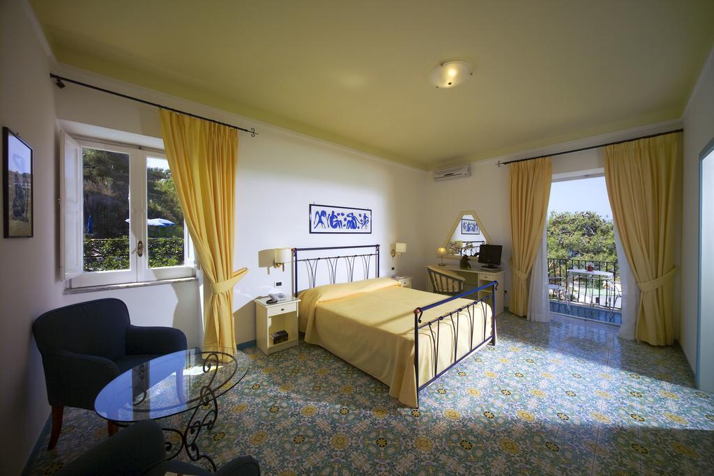 Hotel Villa Bianca Forio di Ischia Szoba fotó