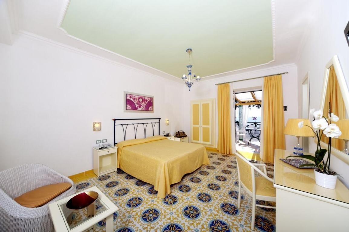 Hotel Villa Bianca Forio di Ischia Kültér fotó